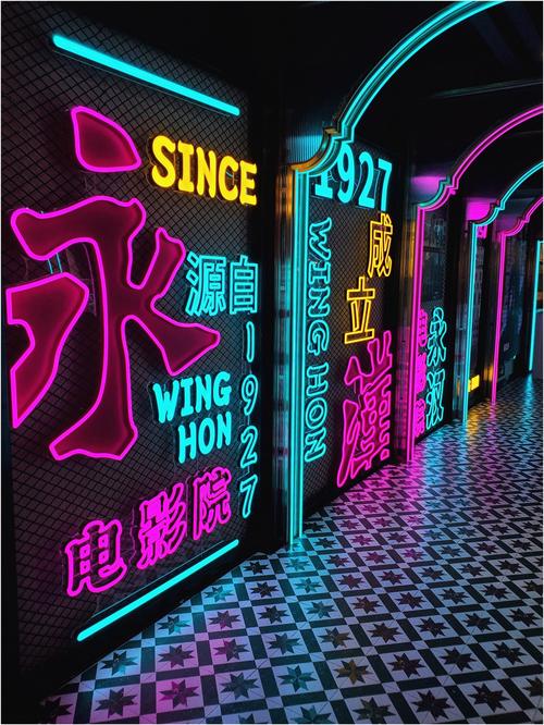 疯狂电影院：解锁隐藏观影姿势，承包你的小众片单与午夜场狂欢
