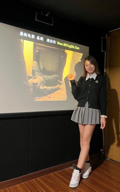 按摩的人妻电影：隐秘的欲望与婚姻的暗流，不容错过的高分伦理神作