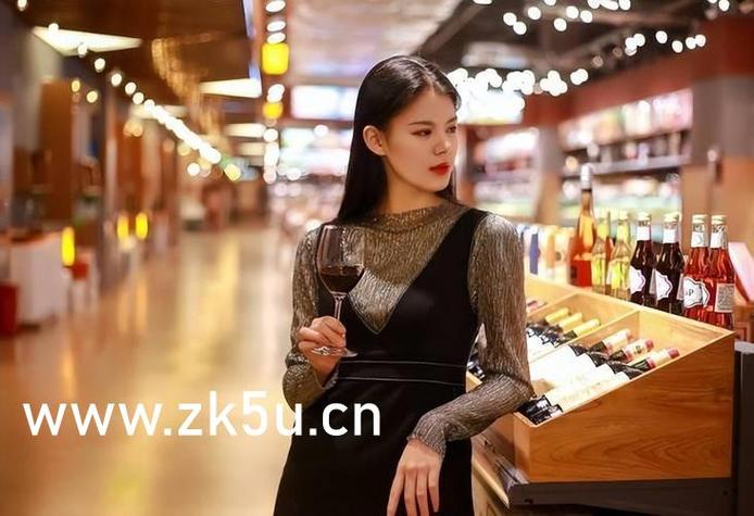 按摩师扒开小添我的专业手法解析，缓解肩颈疲劳与深层肌肉酸痛