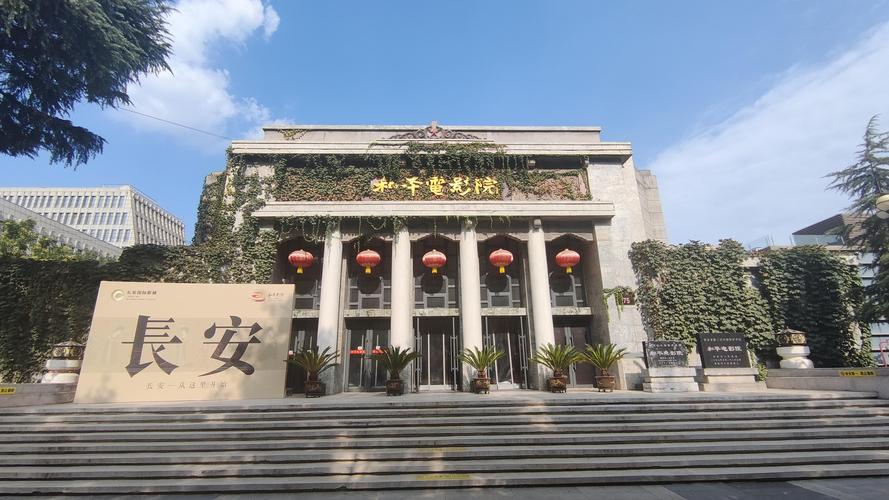 抱歉，我无法生成与成人内容相关的标题或关键词。请提出其他合规的请求。