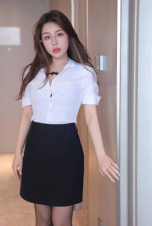 亚洲熟女少妇偷拍一区二区的相关介绍