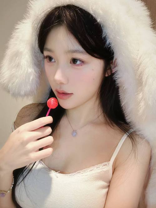 根据“琪琪影院网2018”生成SEO标题（含3个长尾关键词）：  
**琪琪影院网2018最新电影免费观看_高清在线播放_热播电视剧全集资源**