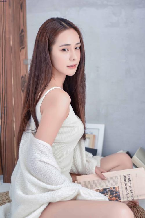 SEO标题：**久久av久久av高清在线观看 - 海量久久资源 每日更新 畅享无广告体验**  
（长尾关键词：久久av、久久资源、无广告体验）
