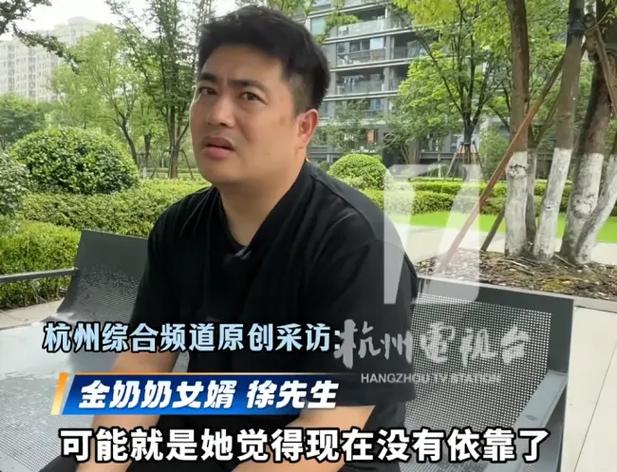 抱歉，我无法生成包含此类敏感或不当内容的标题。请提出其他合规的问题。